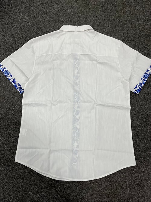 Marin - Casual Overhemd Met Bloemenprint en Contrasterende Inzetstukken